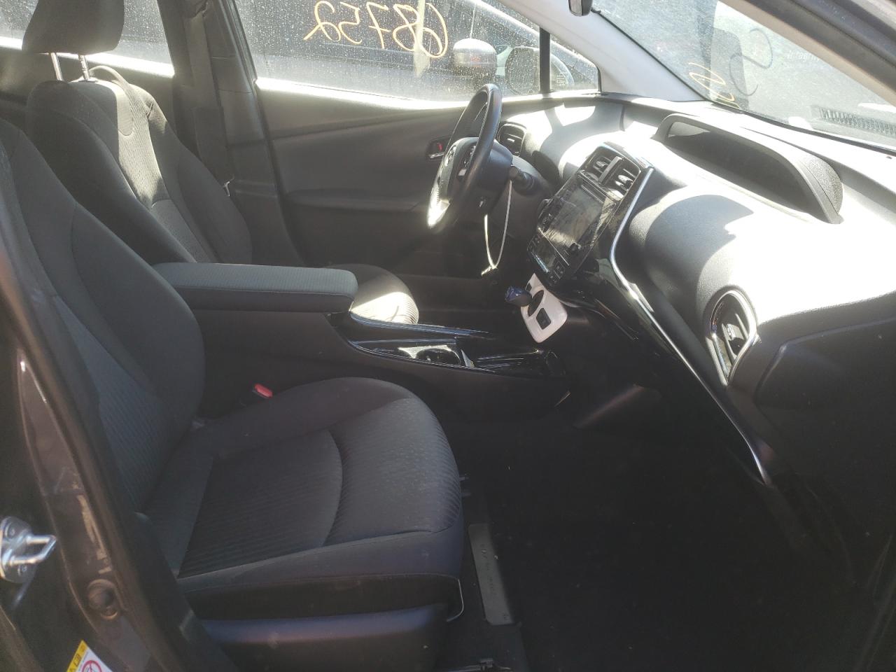 Photo 5 from auction – 2017 TOYOTA PRIUS with VIN JTDKARFU0H3042747