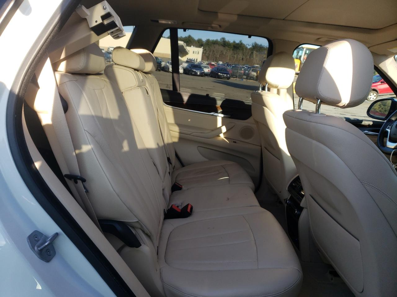 Photo 6 from auction – 2014 BMW X5 XDRIVE3 with VIN 5UXKS4C54E0J97066