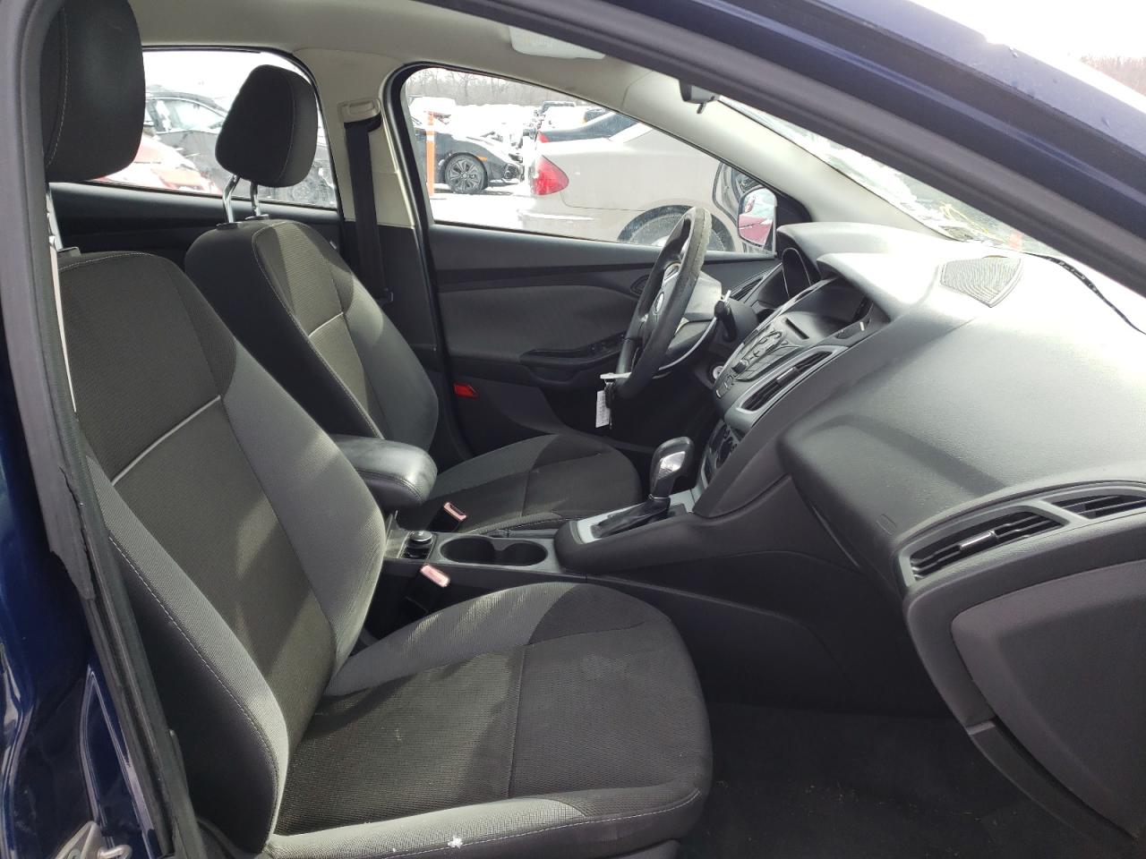 Photo 5 from auction – 2012 FORD FOCUS SE with VIN 1FAHP3F22CL157420