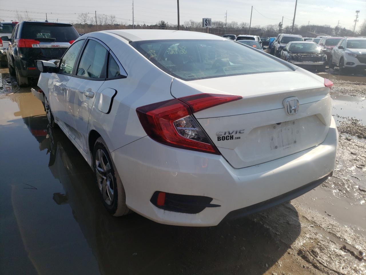 Photo 3 from auction – 2017 HONDA CIVIC LX with VIN 19XFC2F58HE229156