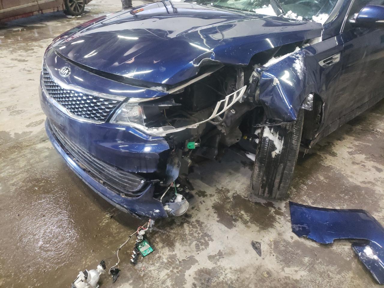 Photo 9 from auction – 2018 KIA OPTIMA EX with VIN 5XXGU4L39JG211973