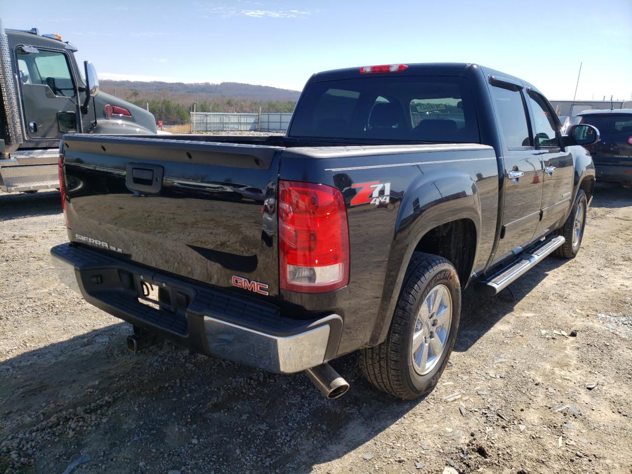 Photo 4 from auction – 2013 GMC SIERRA K15 with VIN 3GTP2VE76DG185703
