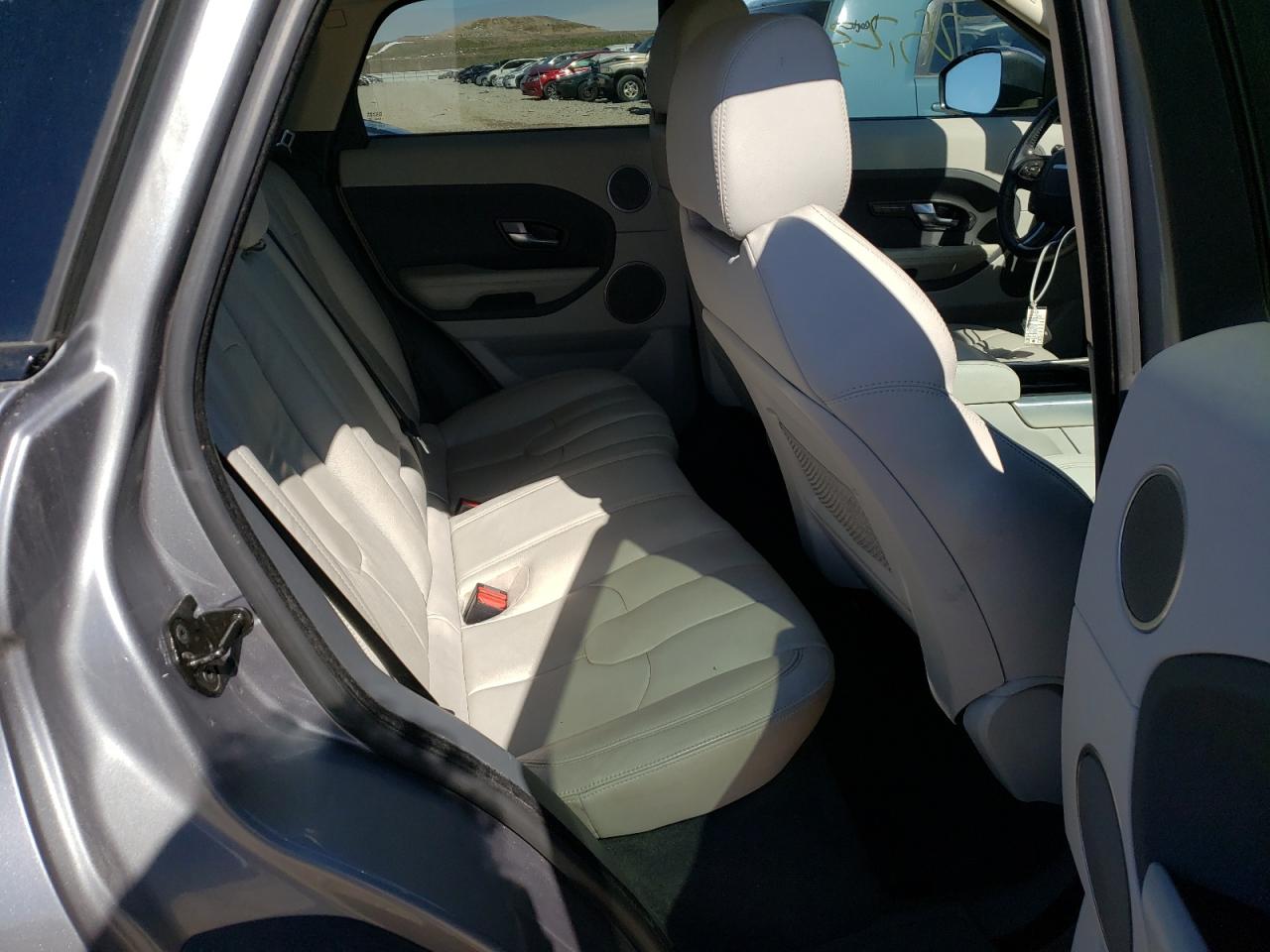 Photo 6 from auction – 2015 LAND ROVER RANGE ROVE with VIN SALVP2BG1FH959594