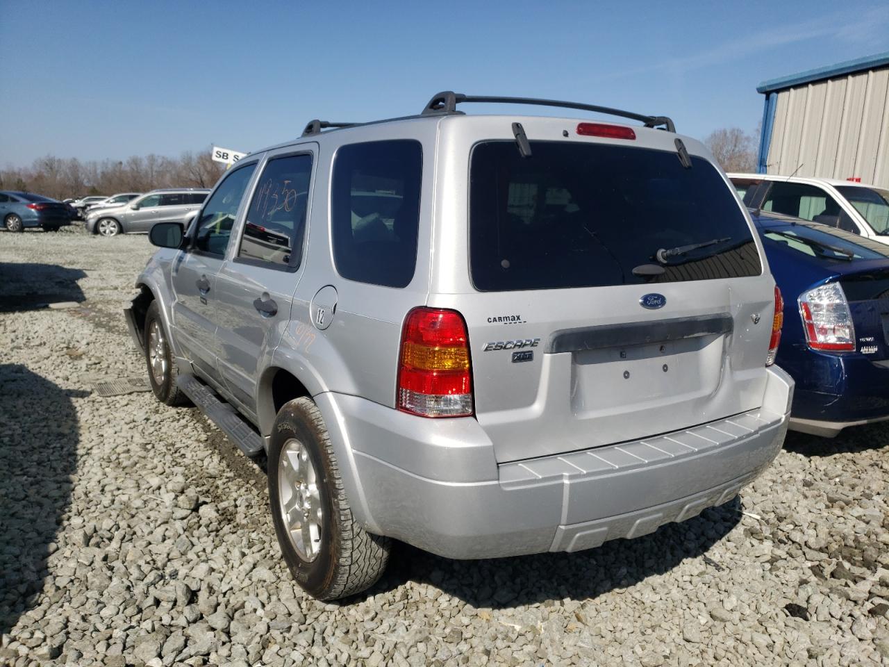 Photo 3 from auction – 2007 FORD ESCAPE XLT with VIN 1FMCU93117KA75911