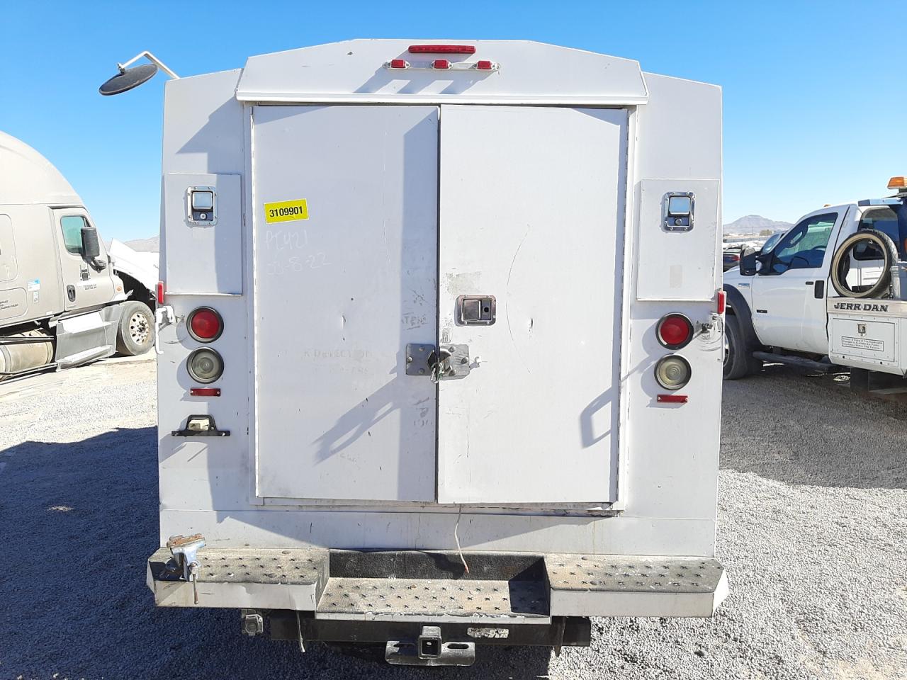 Photo 6 from auction – 2005 FORD ECONO E350 with VIN 1FDSE35L95HB08491