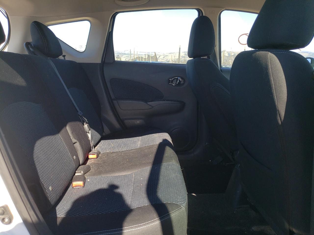 Photo 6 from auction – 2016 NISSAN VERSA NOTE with VIN 3N1CE2CP1GL362129
