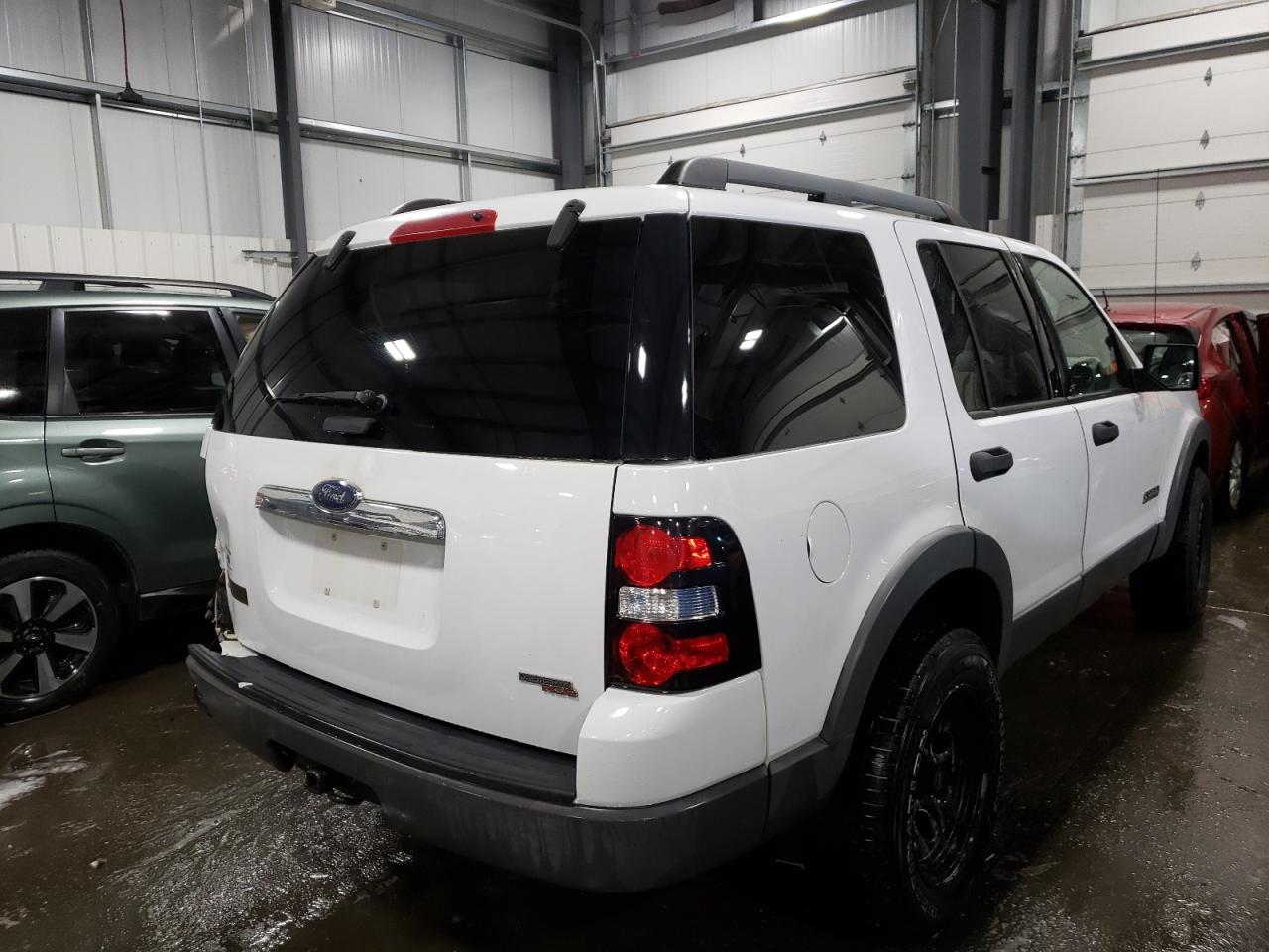 Photo 4 from auction – 2006 FORD EXPLORER X with VIN 1FMEU73E76UA82235