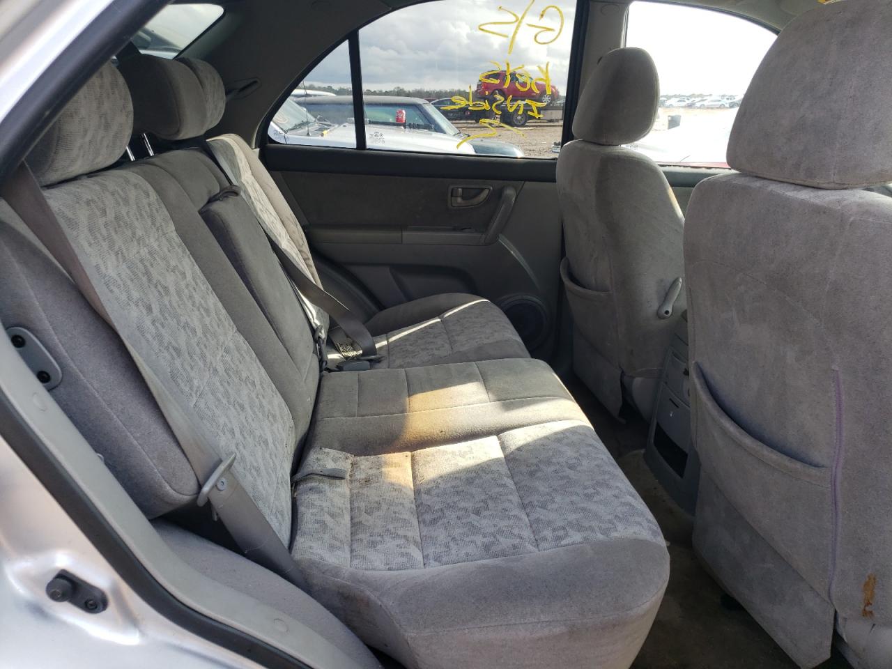 Photo 6 from auction – 2006 KIA SORENTO EX with VIN KNDJD733265640536