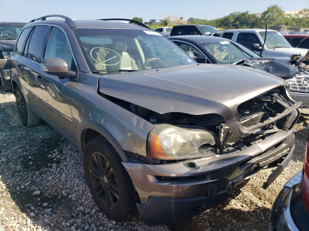 VOLVO XC90 3.2 2010 with VIN YV4982CY6A1546792 - Photo from auction