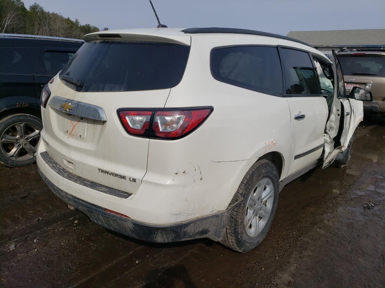 Photo 4 from auction – 2015 CHEVROLET TRAVERSE L with VIN 1GNKVFKD9FJ303964