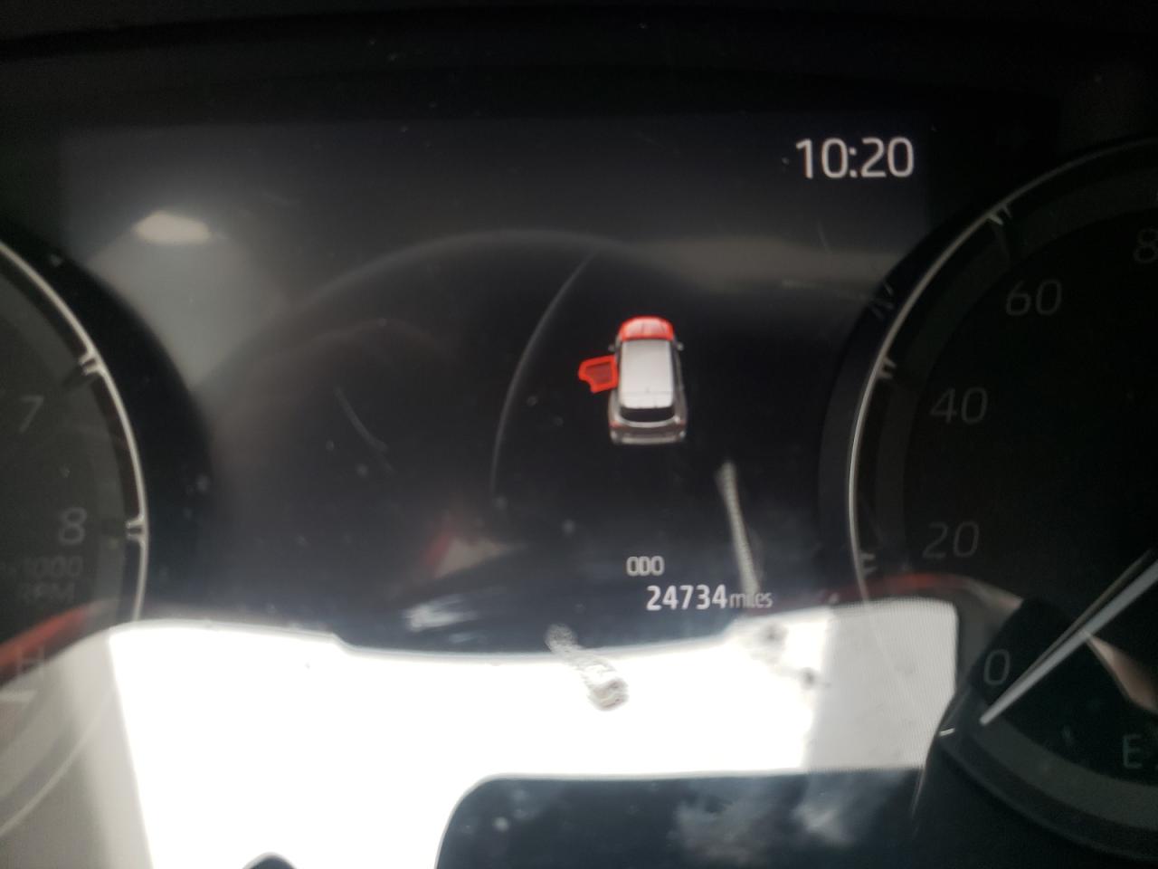 Photo 8 from auction – 2020 TOYOTA HIGHLANDER with VIN 5TDDZRBH4LS046091