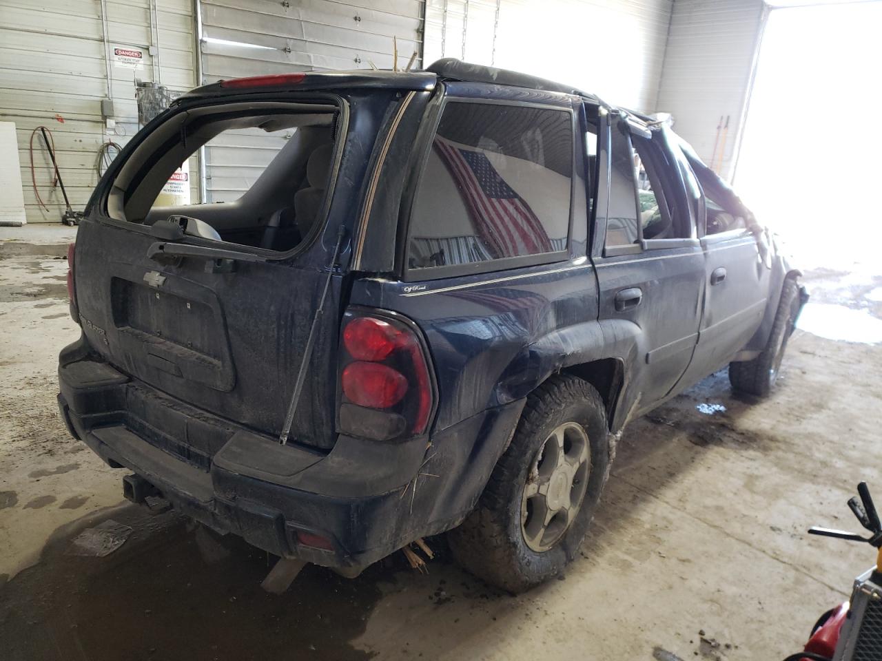 Photo 4 from auction – 2007 CHEVROLET TRAILBLAZE with VIN 1GNDS13S272117647