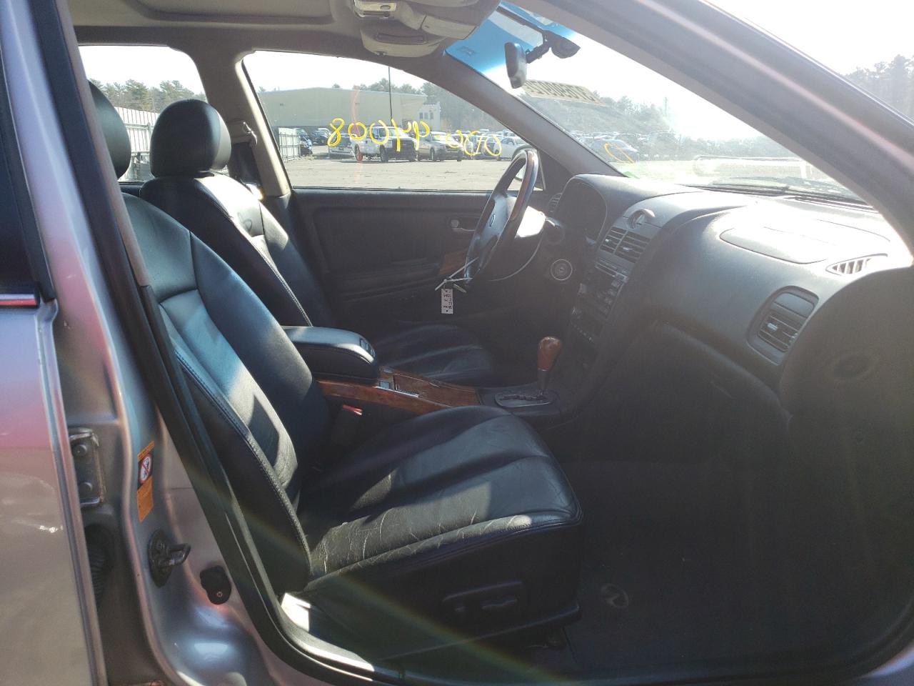 Photo 5 from auction – 2002 INFINITI I35 with VIN JNKDA31A92T008492