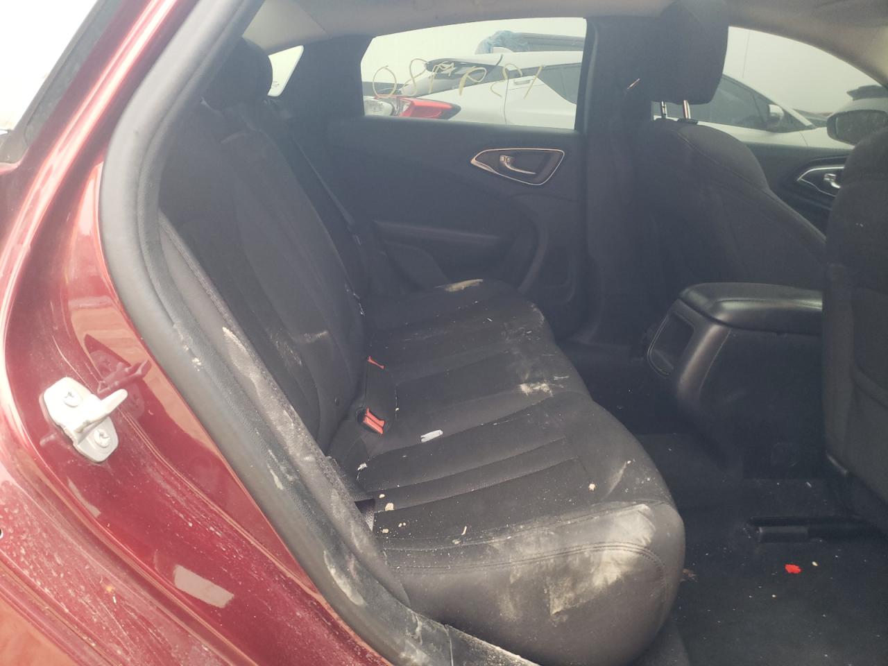 Photo 6 from auction – 2015 CHRYSLER 200 LIMITE with VIN 1C3CCCAB0FN620840