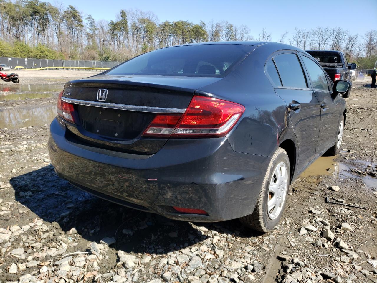 Photo 4 from auction – 2015 HONDA CIVIC LX with VIN 19XFB2F50FE070195