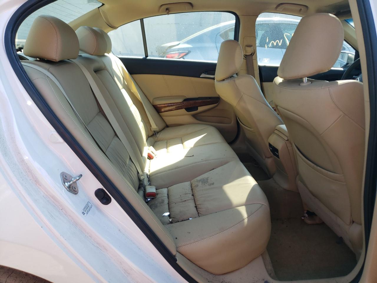 Photo 6 from auction – 2012 HONDA ACCORD EXL with VIN 1HGCP3F81CA037825