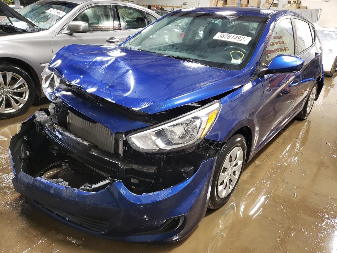 Photo 2 from auction – 2016 HYUNDAI ACCENT SE with VIN KMHCT5AE4GU268866