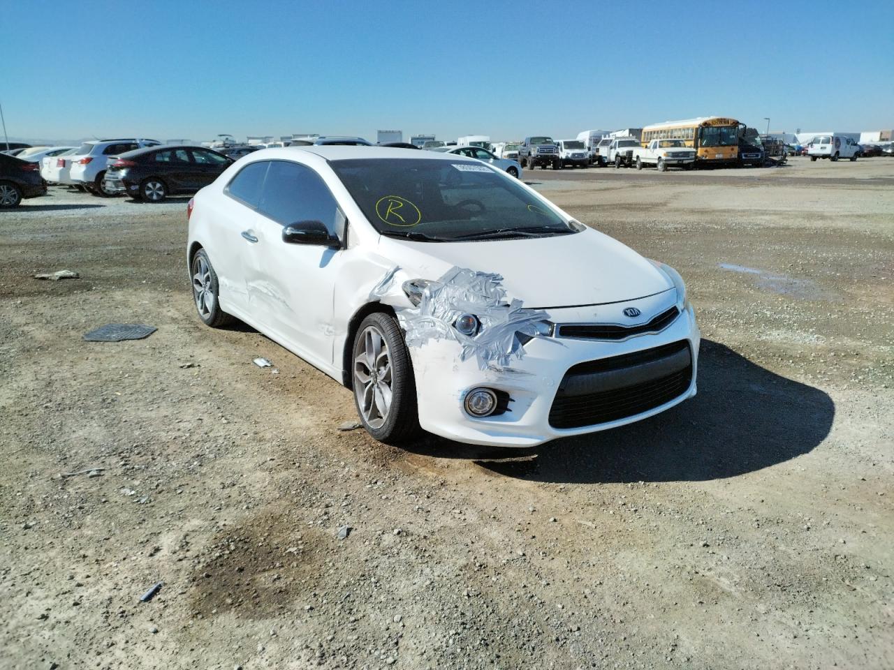 KIA FORTE SX 2016 with VIN KNAFZ6A31G5605599 - Photo from auction