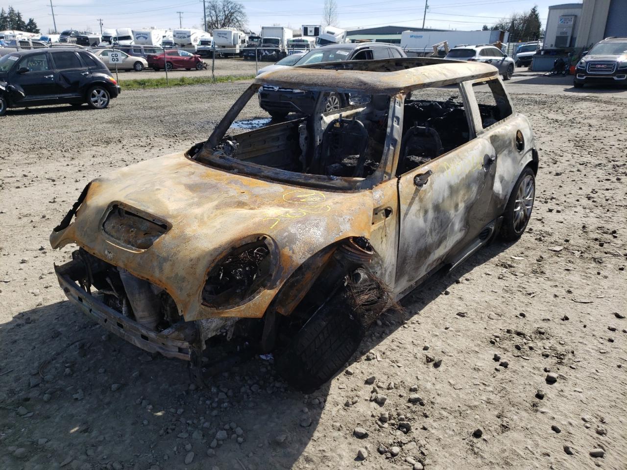 Photo 2 from auction – 2009 MINI COOPER SPO with VIN WMWMF93569TF96349