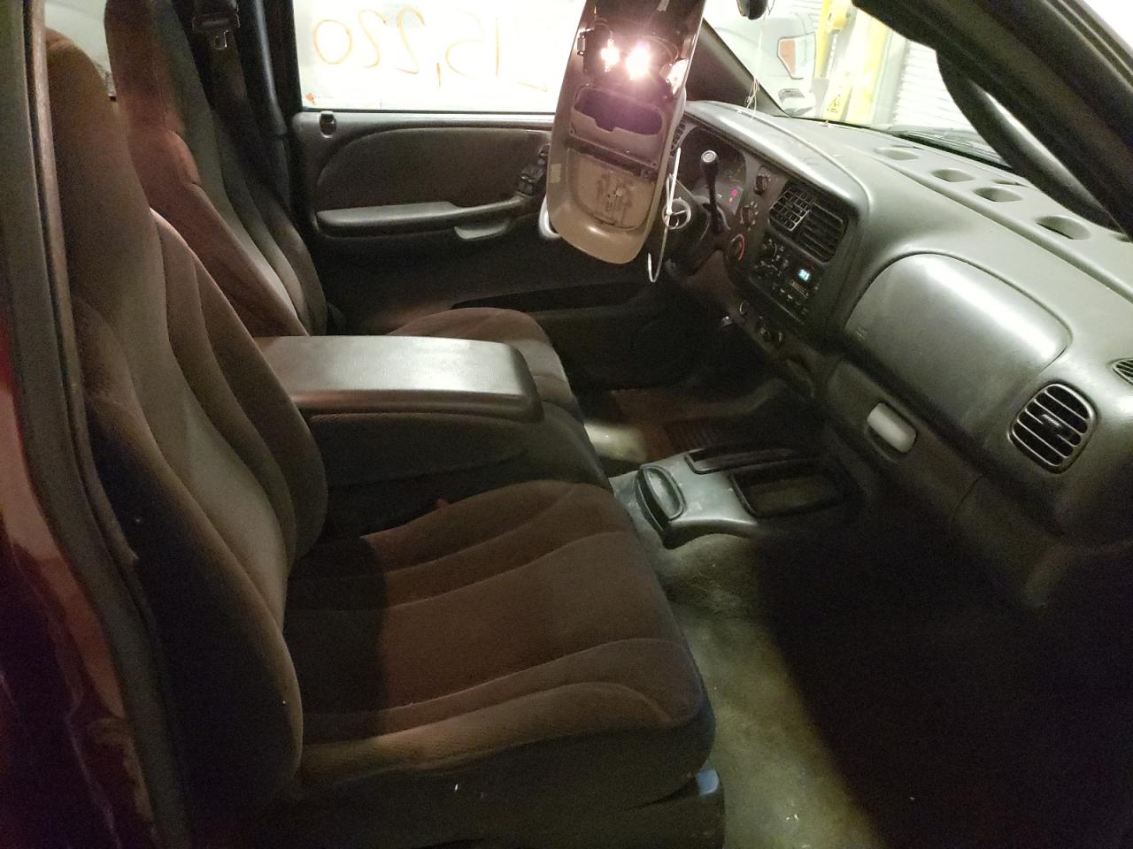 Photo 5 from auction – 2000 DODGE DAKOTA with VIN 1B7GL22N2YS544526