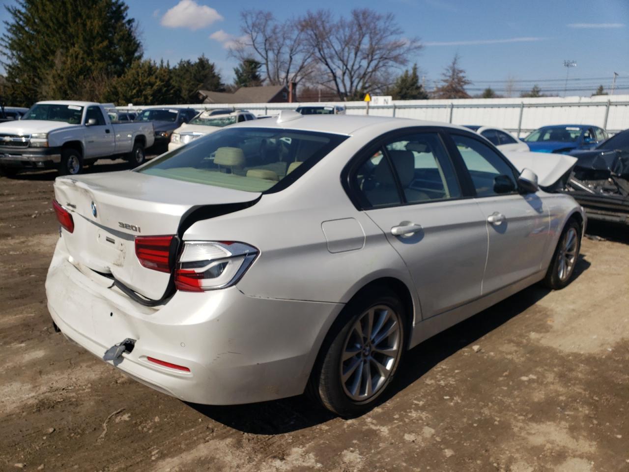Photo 4 from auction – 2016 BMW 320 XI with VIN WBA8E5G56GNT41352
