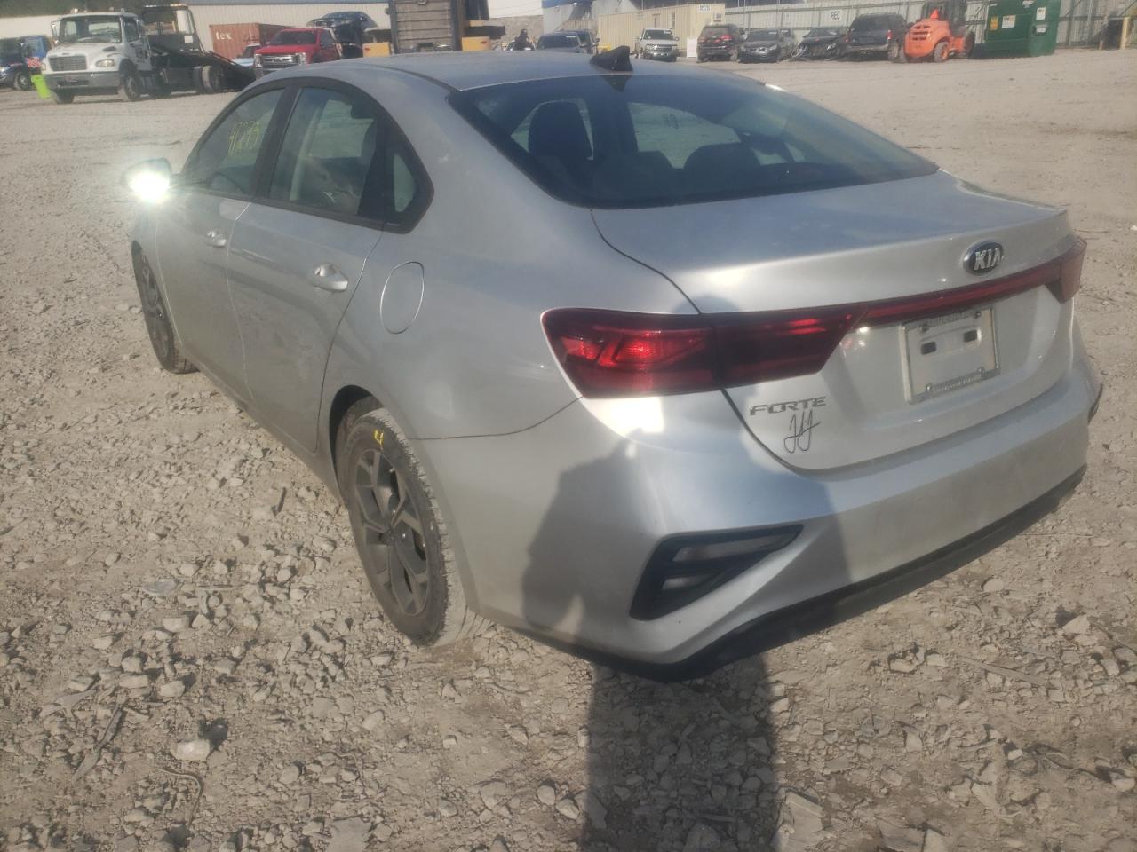 Photo 3 from auction – 2019 KIA FORTE FE with VIN 3KPF24AD3KE081163