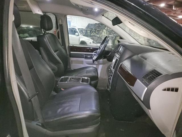 Photo 5 from auction – 2010 CHRYSLER TOWN & COU with VIN 2A4RR8D10AR479892