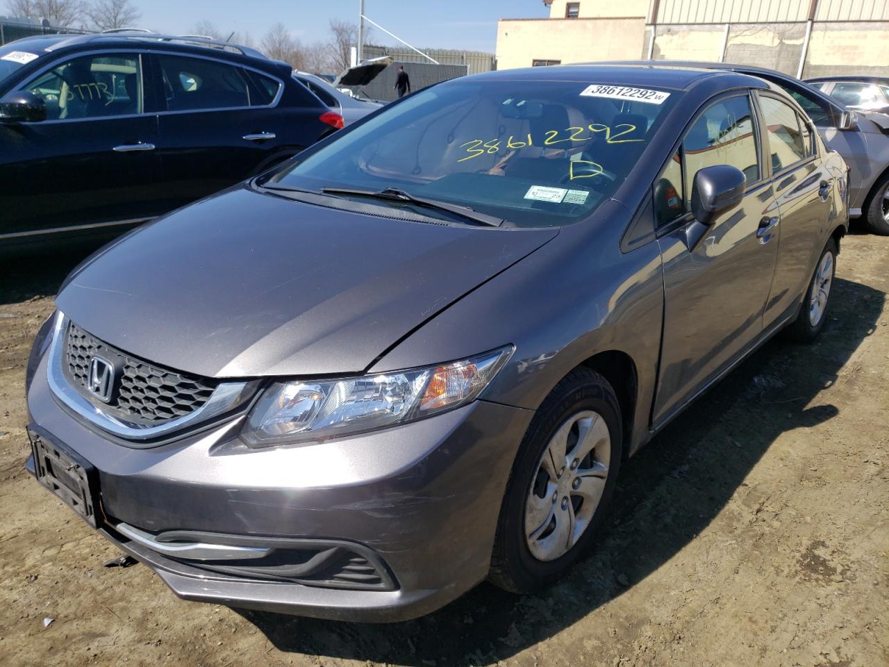 Photo 2 from auction – 2014 HONDA CIVIC LX with VIN 19XFB2F52EE206020