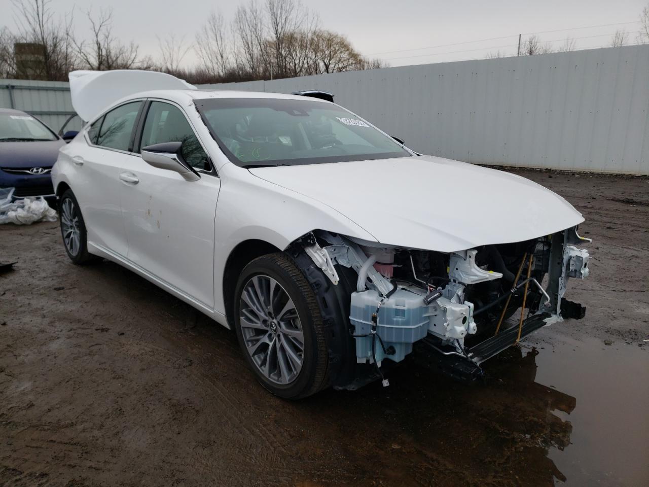 LEXUS ES 250 BAS 2021 with VIN 58AD11D16MU002152 - Photo from auction