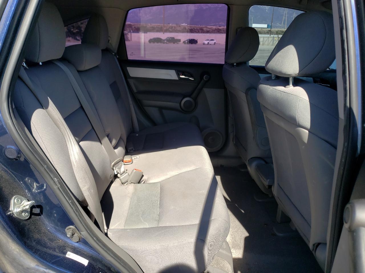 Photo 6 from auction – 2011 HONDA CR-V LX with VIN 5J6RE3H33BL060875