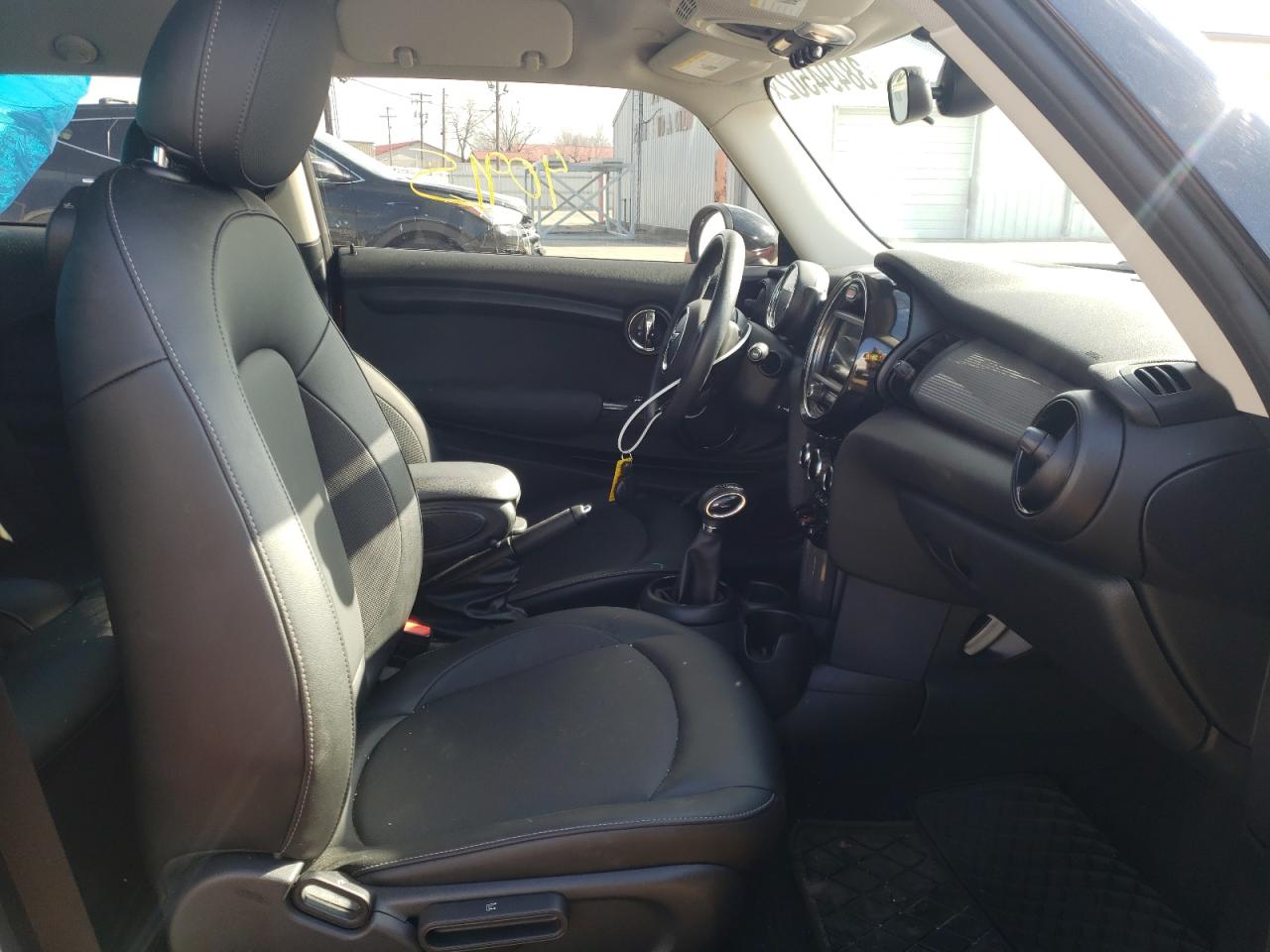 Photo 5 from auction – 2017 MINI COOPER with VIN WMWXP5C32H3C64795
