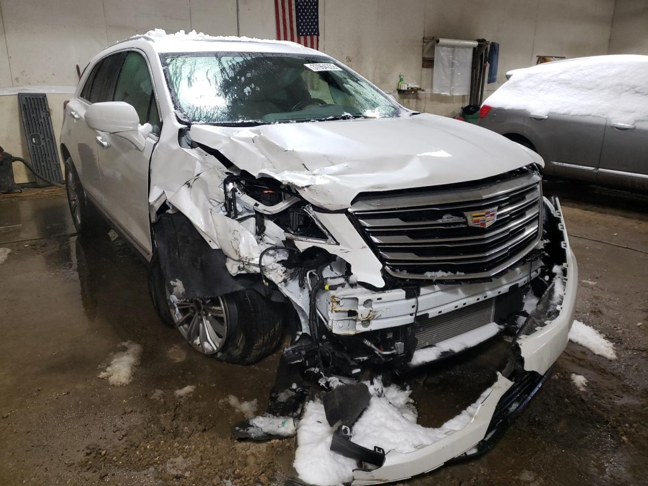 CADILLAC XT5 2019 with VIN 1GYKNDRS1KZ285001 - Photo from auction