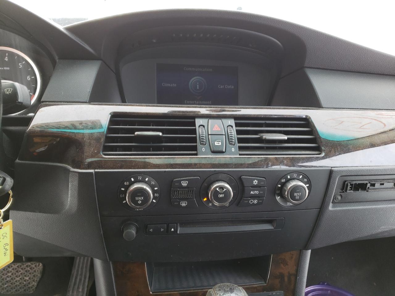 Photo 9 from auction – 2006 BMW 525 XI with VIN WBANF33556CS35138