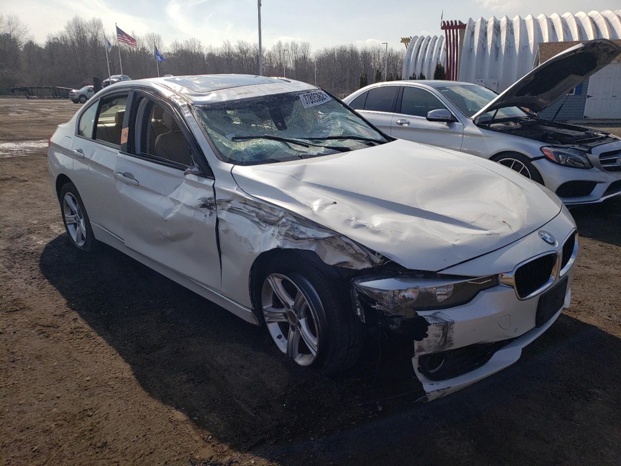 BMW 328 XI SUL 2015 with VIN WBA3B5C58FF961217 - Photo from auction