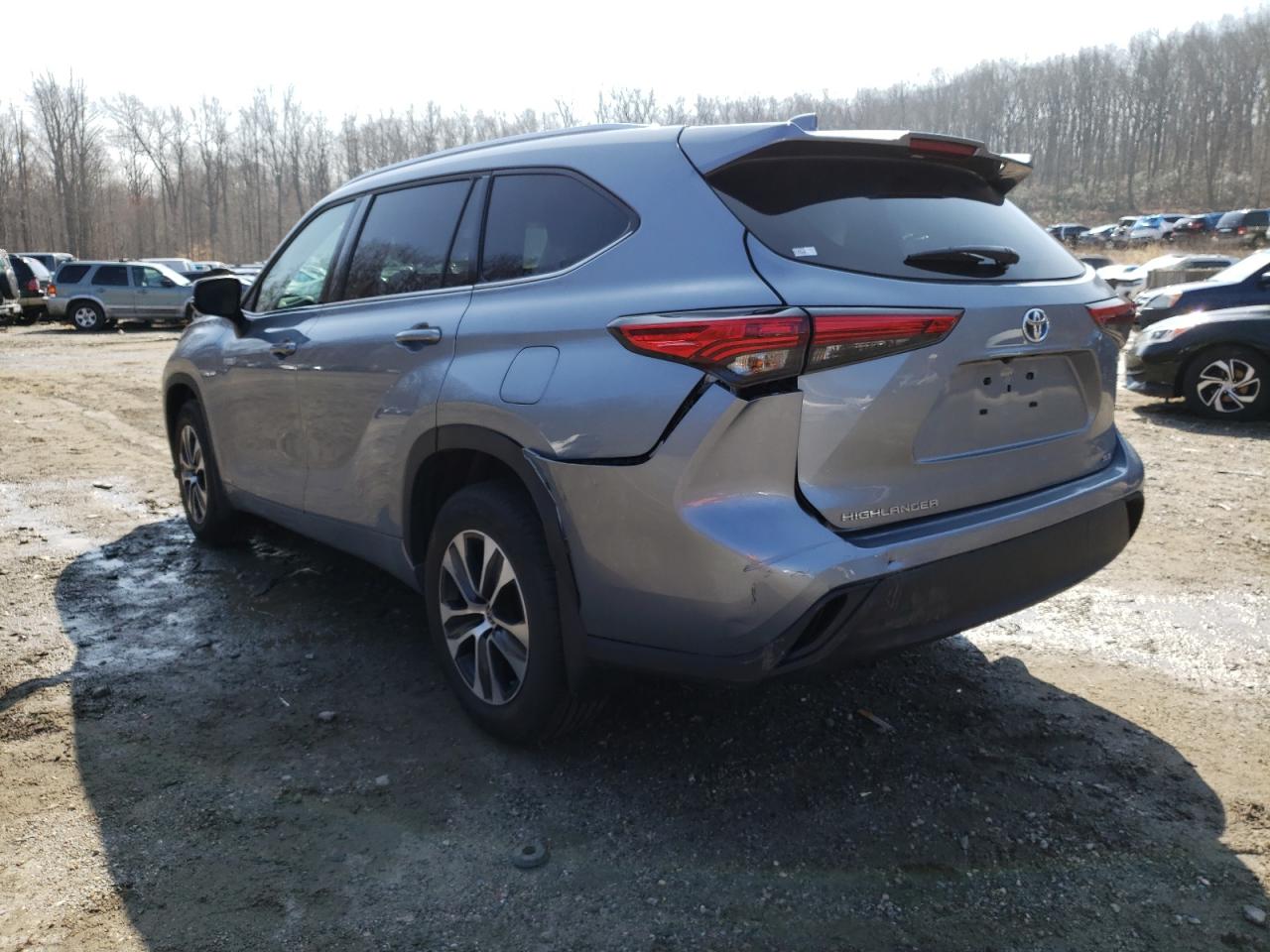 Photo 3 from auction – 2021 TOYOTA HIGHLANDER with VIN 5TDGBRCH6MS063881