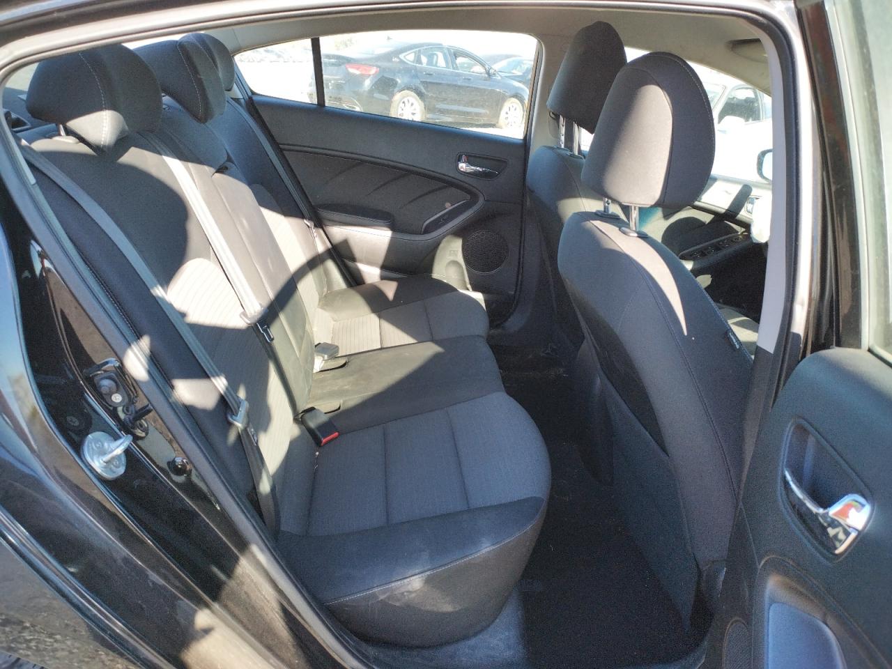 Photo 6 from auction – 2014 KIA FORTE LX with VIN KNAFX4A66E5227569