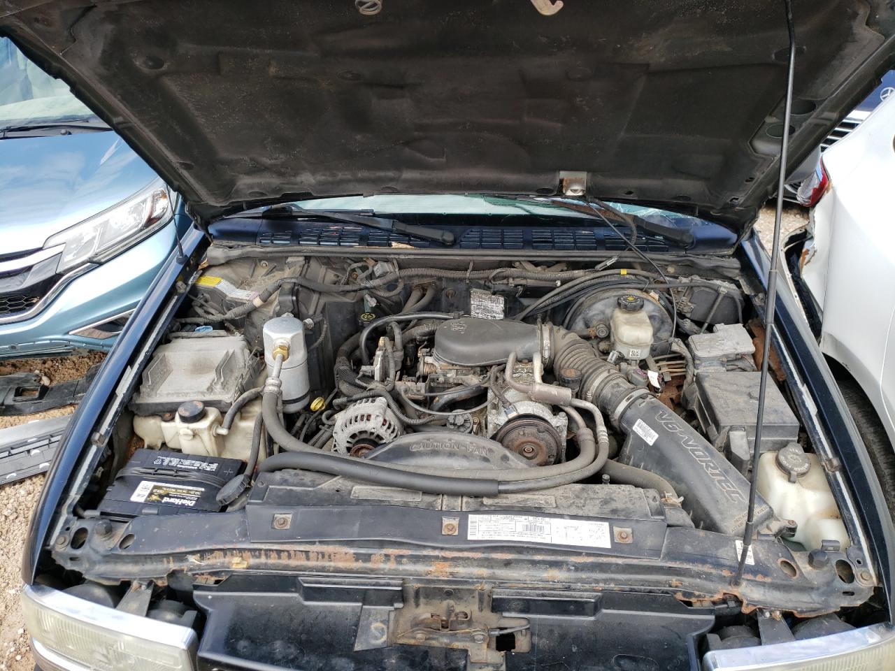 Photo 7 from auction – 2001 CHEVROLET BLAZER with VIN 1GNCT18W31K196287