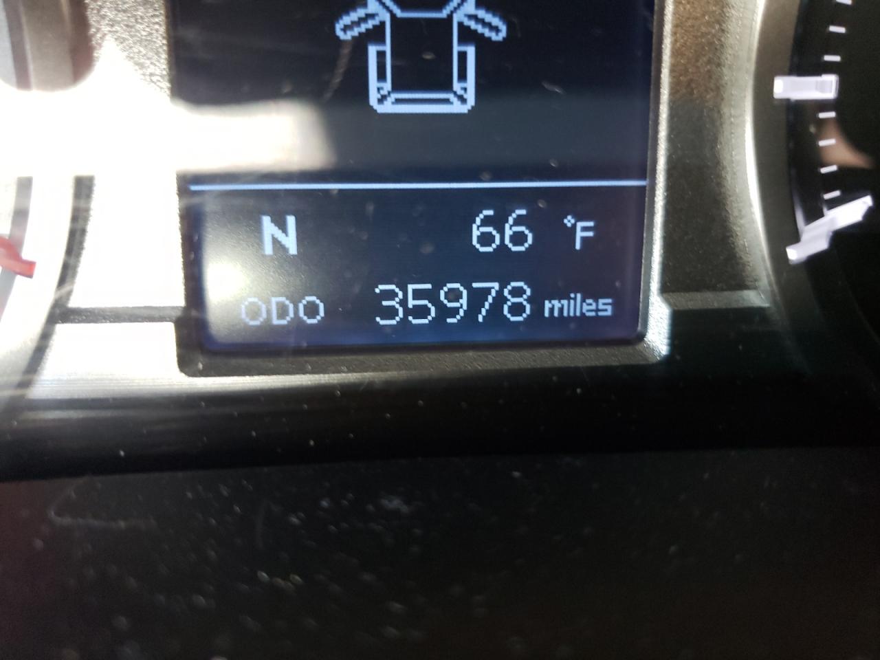Photo 8 from auction – 2018 TOYOTA 4RUNNER SR with VIN JTEBU5JR7J5519411