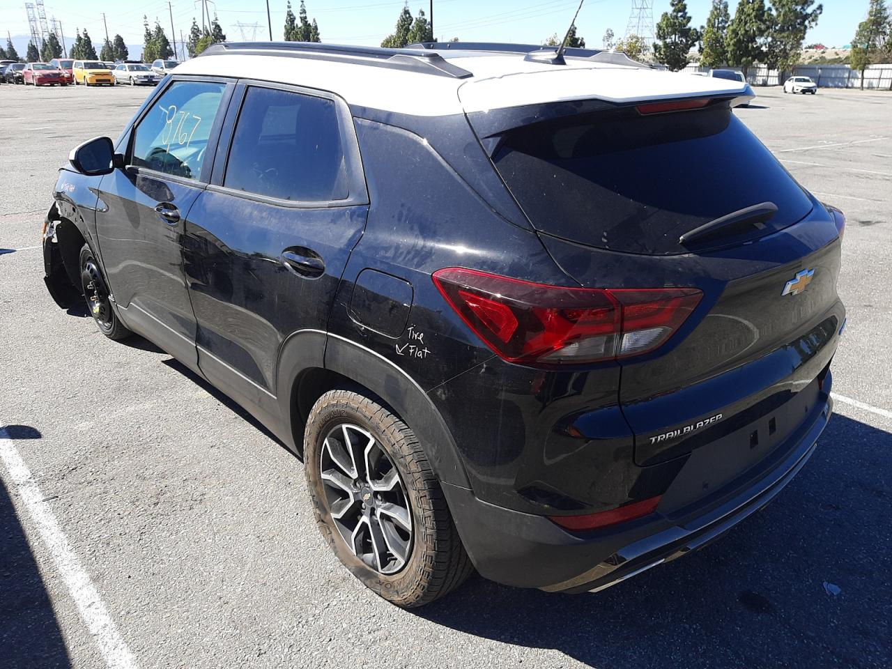 Photo 3 from auction – 2021 CHEVROLET TRAILBLAZE with VIN KL79MVSL4MB164360