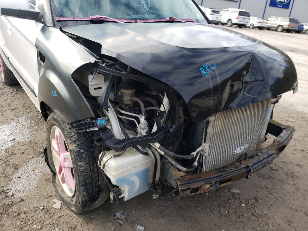 Photo 9 from auction – 2010 KIA SOUL + with VIN KNDJT2A23A7703916
