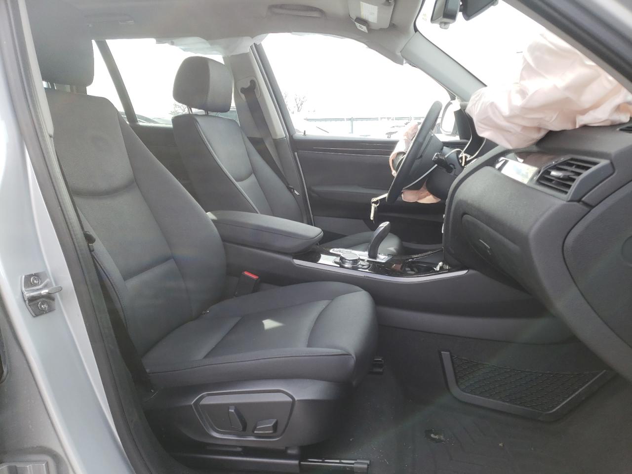 Photo 5 from auction – 2016 BMW X3 XDRIVE2 with VIN 5UXWX9C50G0D65453