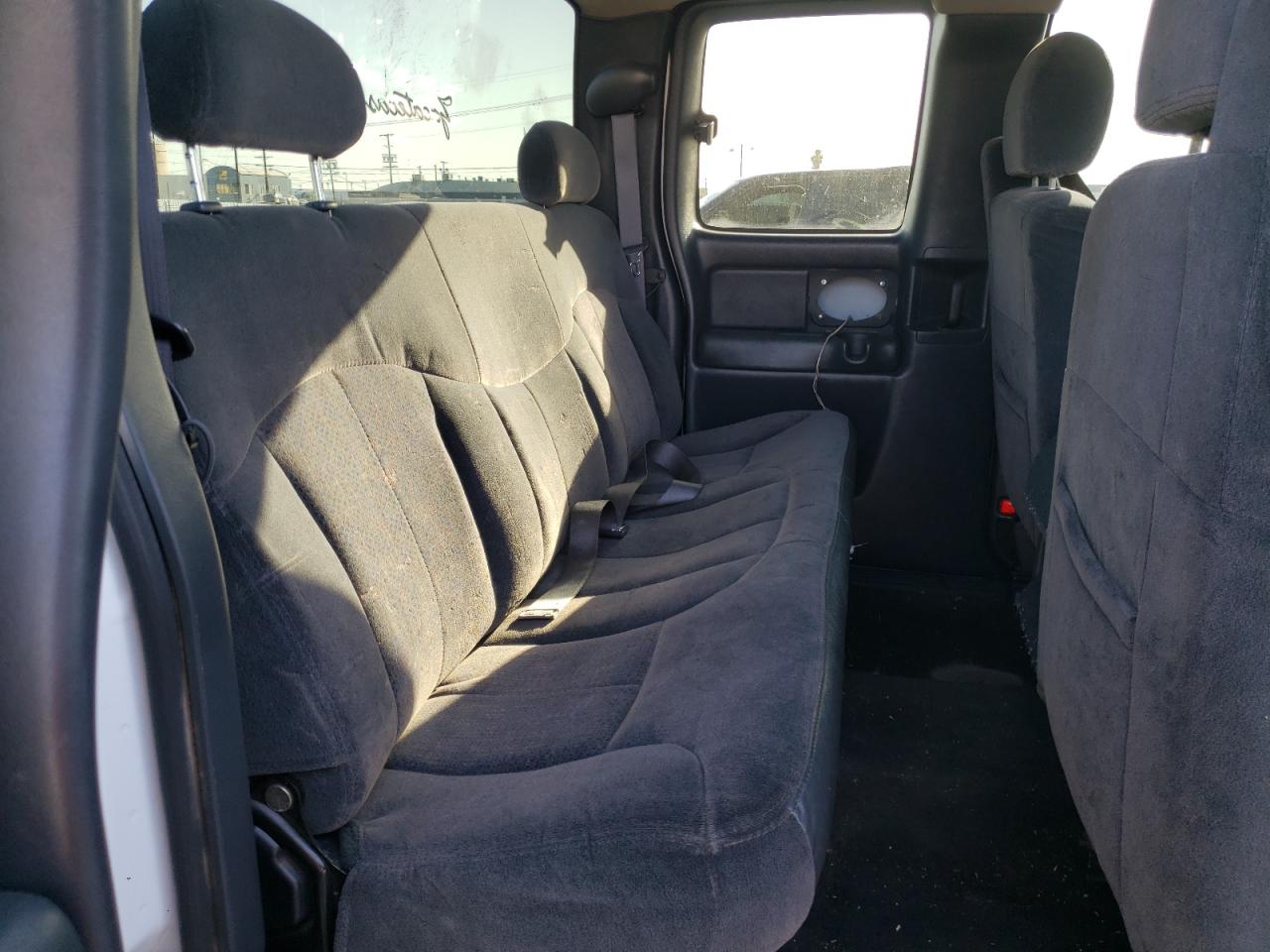 Foto 6 de la subasta – 2000 CHEVROLET SILVERADO con VIN 2GCEK19T1Y1362728