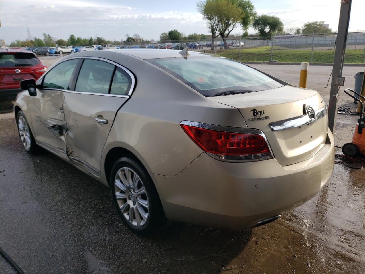 Photo 3 from auction – 2013 BUICK LACROSSE with VIN 1G4GC5E39DF172435
