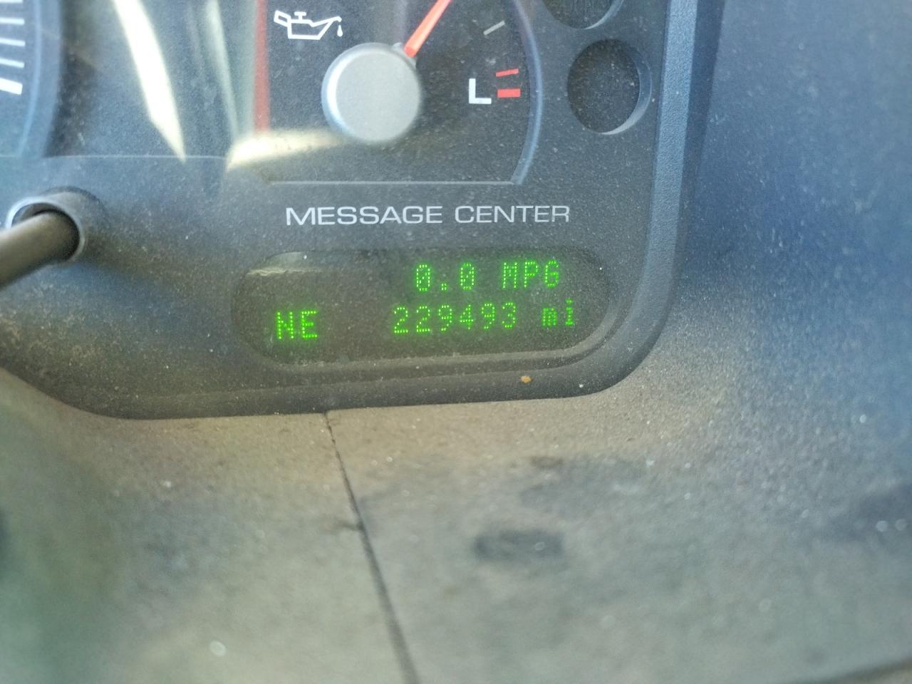 Photo 8 from auction – 2005 FORD EXPLORER X with VIN 1FMZU73E55UB50712