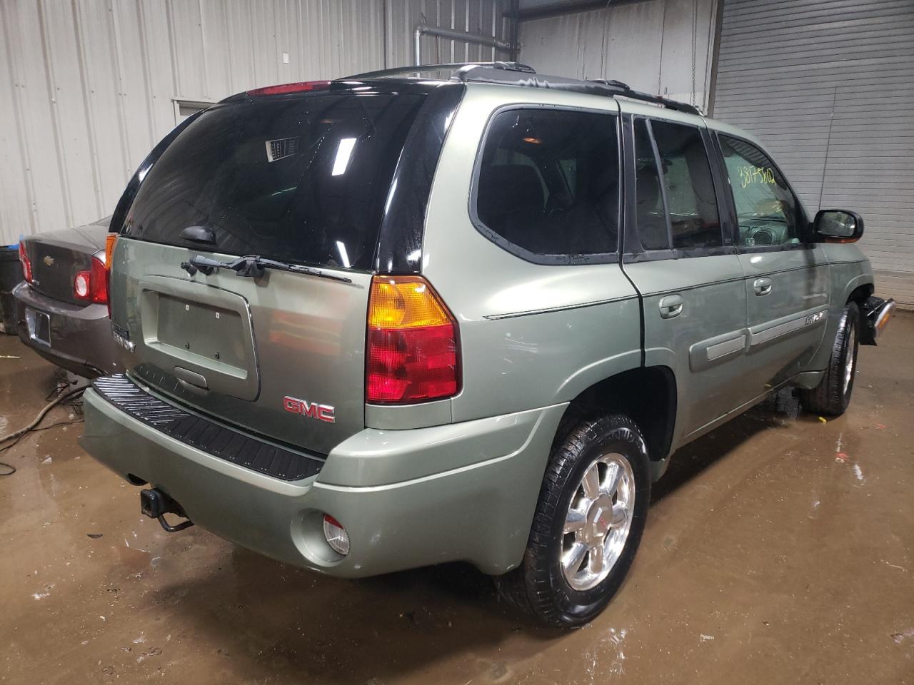 Photo 4 from auction – 2004 GMC ENVOY with VIN 1GKDT13S642256668