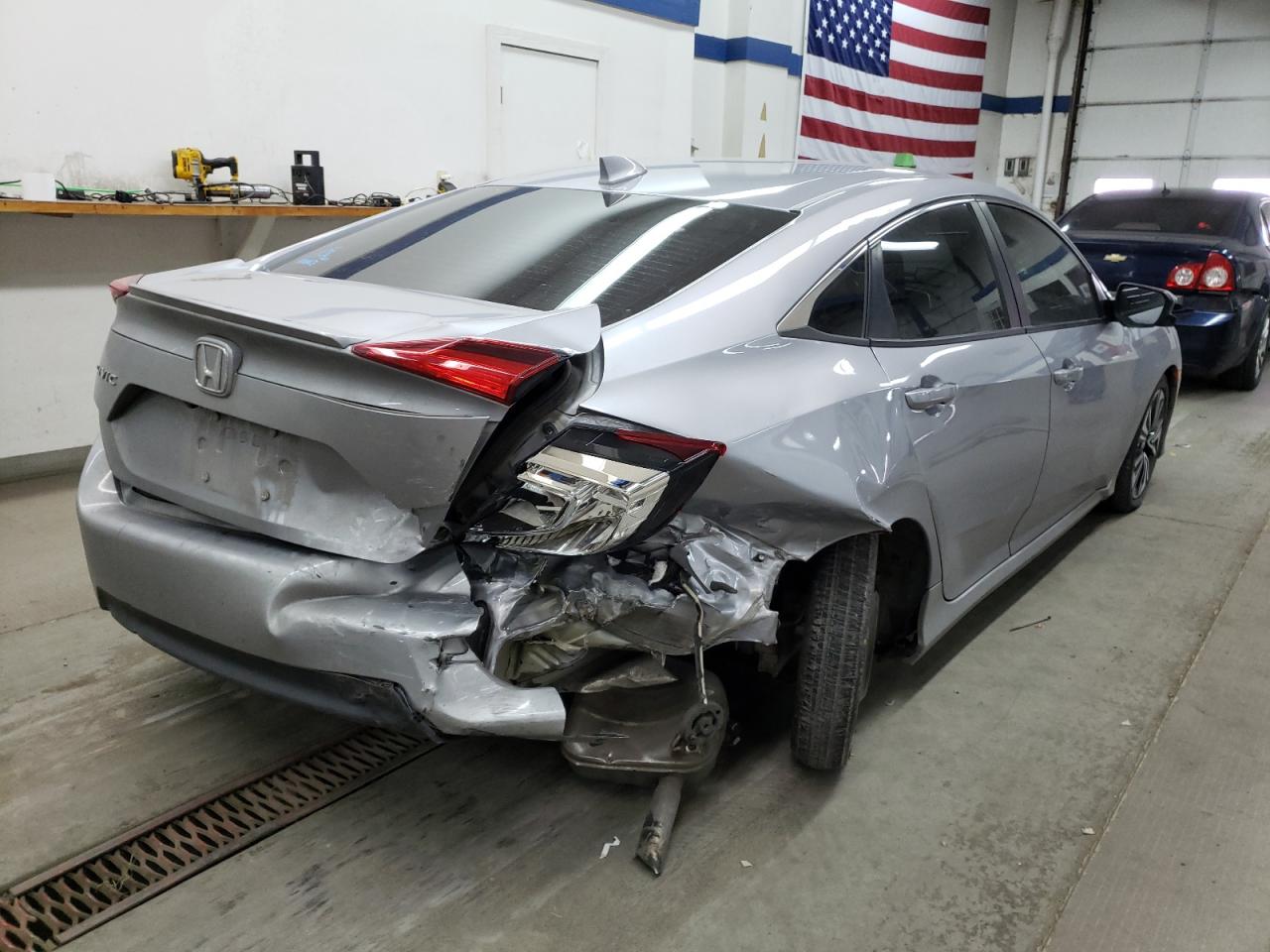 Photo 4 from auction – 2016 HONDA CIVIC EXL with VIN 2HGFC1F71GH634999