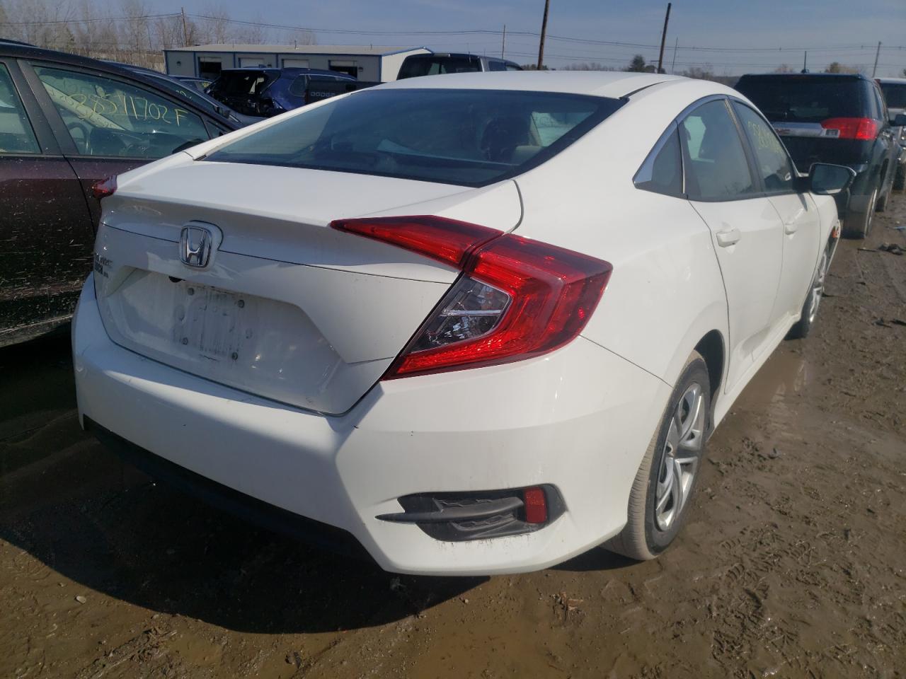 Photo 4 from auction – 2017 HONDA CIVIC LX with VIN 19XFC2F58HE229156
