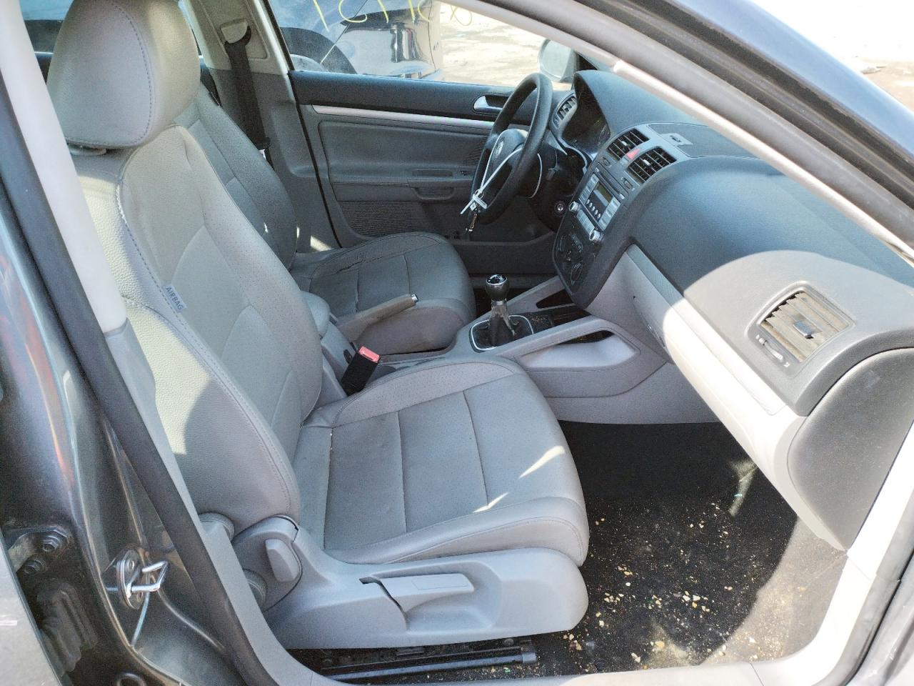 Photo 5 from auction – 2007 VOLKSWAGEN JETTA WOLF with VIN 3VWEF71K57M185180