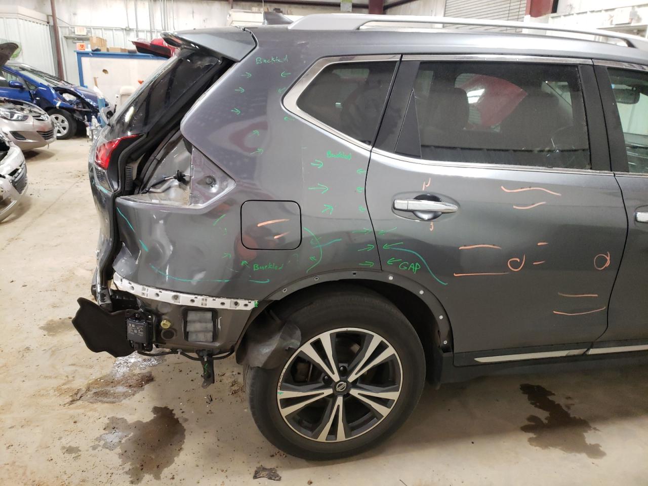 Photo 9 from auction – 2017 NISSAN ROGUE S with VIN 5N1AT2MT8HC757777