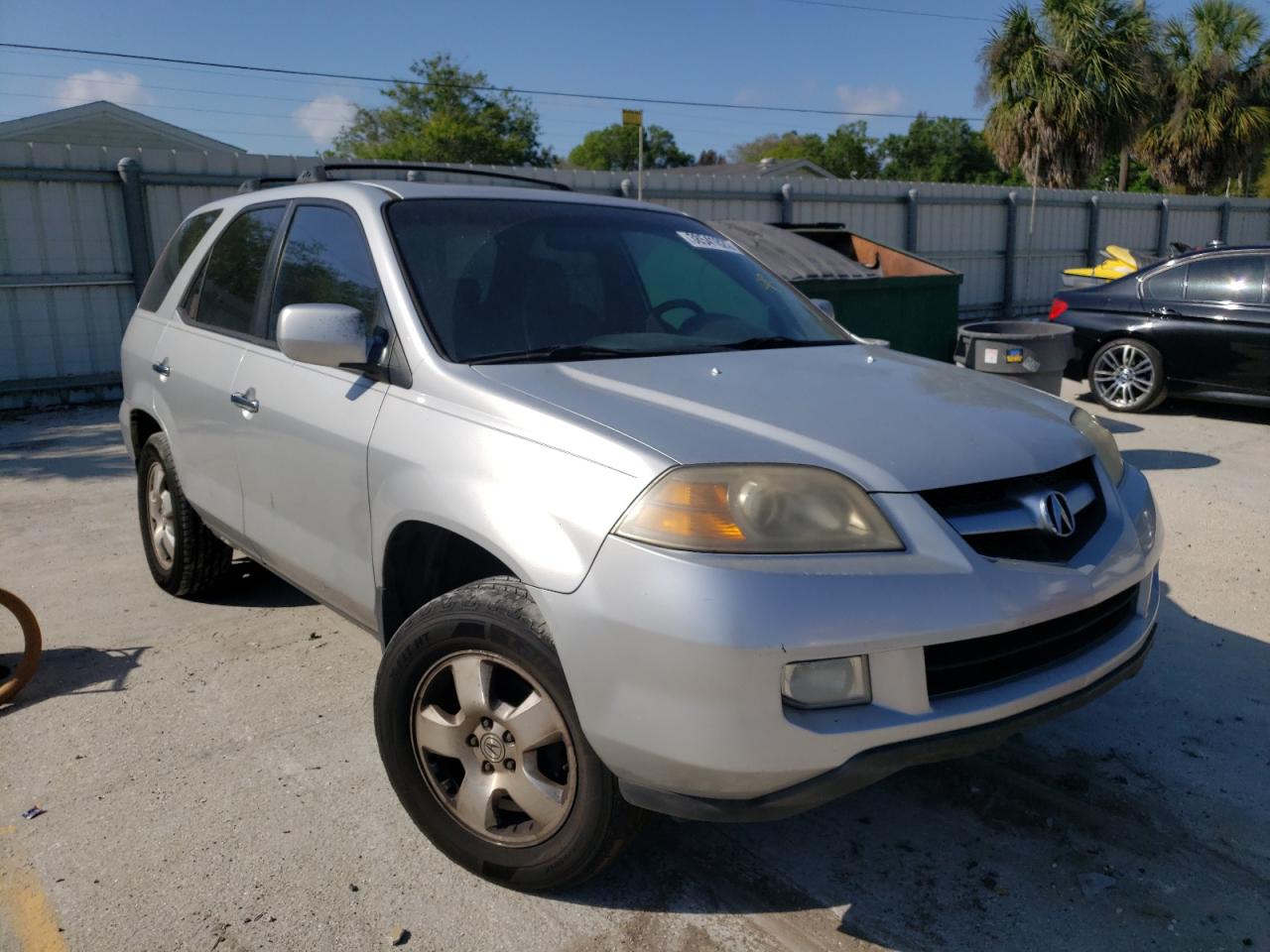 ACURA MDX 2004 with VIN 2HNYD18204H550880 - Photo from auction